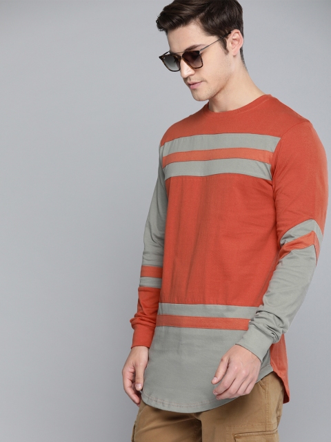 

Difference of Opinion Men Coral Orange & Grey Colourblocked Round Neck T-shirt