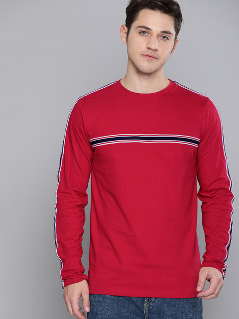 

Difference of Opinion Men Red Solid Round Neck Pure Cotton T-shirt With Striped Detailing