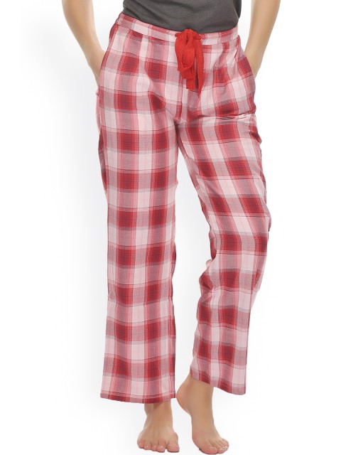 

Clovia Pink Checked Pyjamas NS0493P14XL
