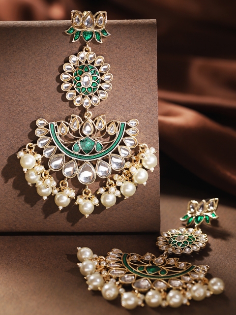 

Zobby Green Gold-Plated Crescent-Shaped Kundan Handcrafted Chandbalis