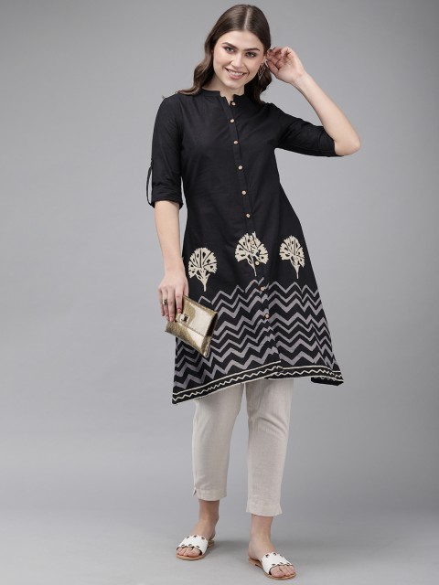 

Anouk Women Black & White Printed Straight Kurta
