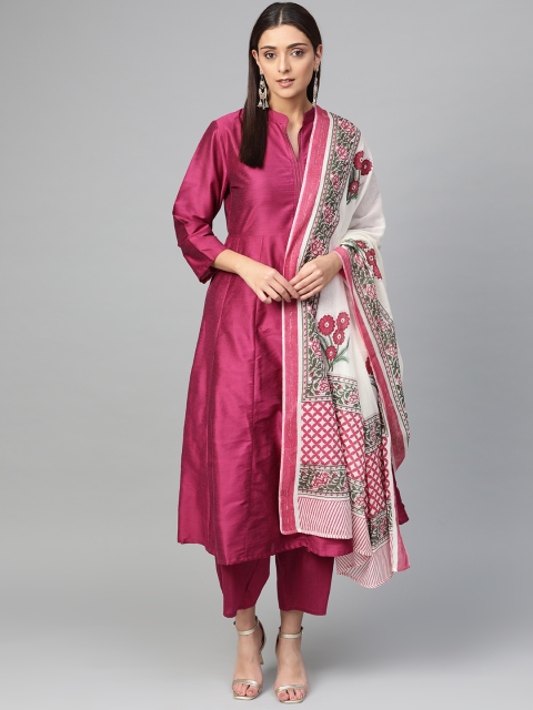 

Bhama Couture Women Burgundy & Off-White Solid Silk Kurta with Palazzos & Dupatta