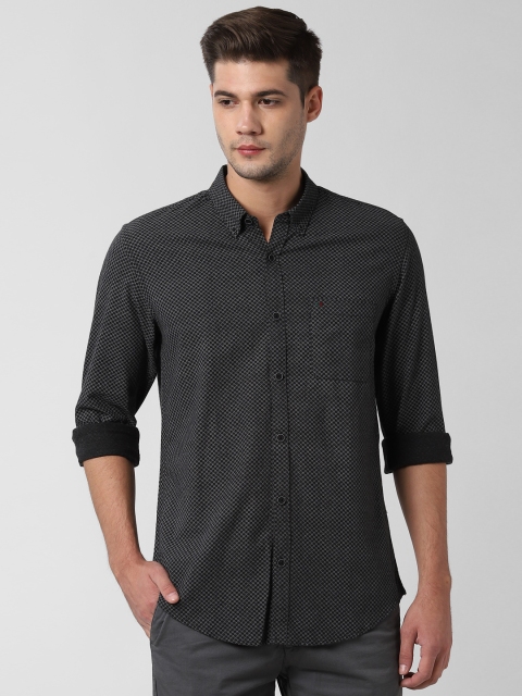 

Peter England Men Black & White Slim Fit Printed Casual Shirt