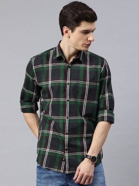 

Peter England Casuals Men Black & Green Slim Fit Checked Casual Shirt