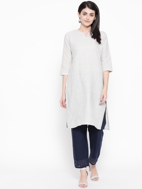 

Vastraa Fusion Women Grey Solid Straight Kurta