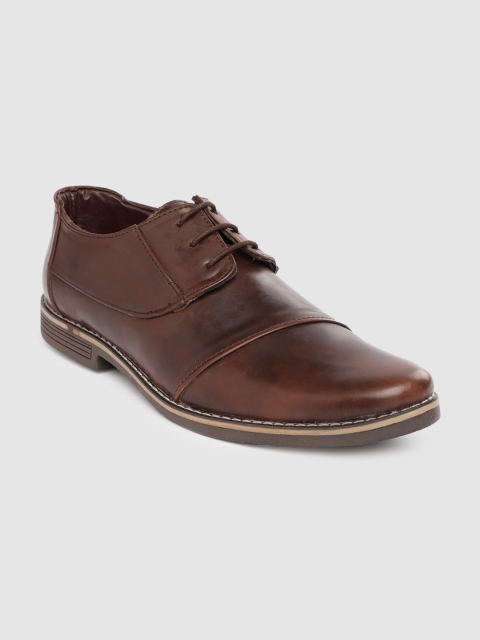 

INVICTUS Men Brown Solid Formal Derbys