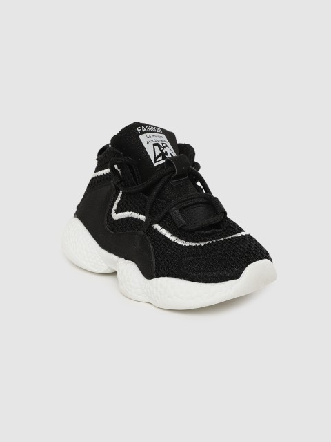 

Hoppipola Kids Black Woven Design Sneakers