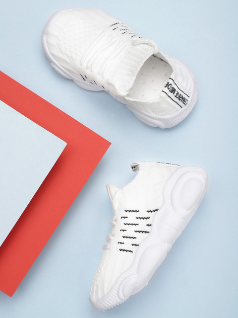 

Hoppipola Kids White & Black Woven Design Sneakers