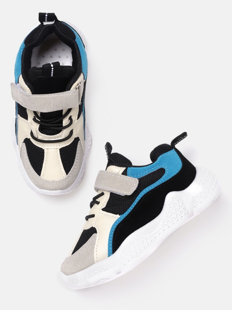 

Hoppipola Kids Black & Beige Colourblocked Sneakers