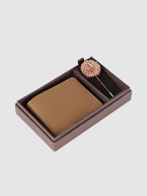 

Park Avenue Men Khaki Accessory Gift Set