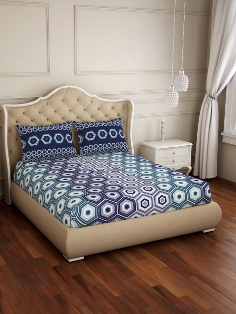 

SPACES Blue & White Geometric 144 TC Cotton 1 Queen Bedsheet with 2 Pillow Covers