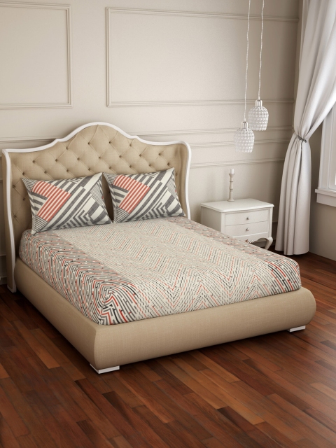 

SPACES Beige & White Geometric 144 TC Cotton 1 Queen Bedsheet with 2 Pillow Covers