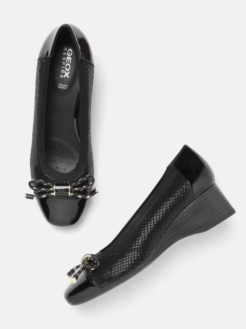 

Geox Women Black Textured Leather Pumps