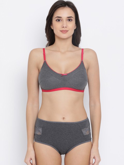 

Clovia Women Grey Solid Lingerie Set COMBBP23232B