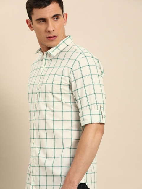 

ether Men Off-White & Green Regular Fit Checked Casual Shirt