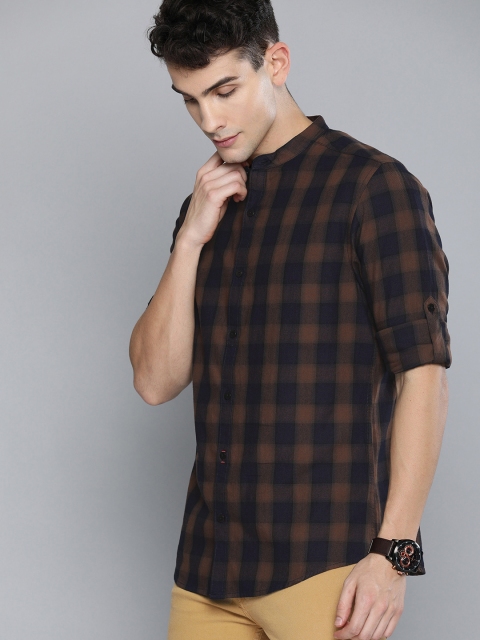 

Harvard Men Brown & Navy Blue Regular Fit Indigo Checked Casual Shirt