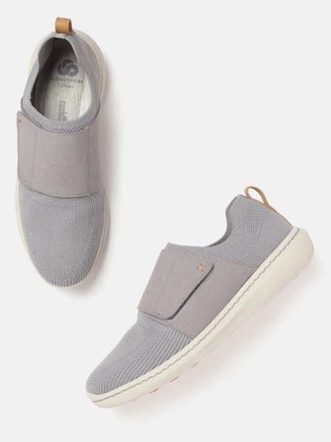 

Clarks Men Grey Woven Design Sneakers
