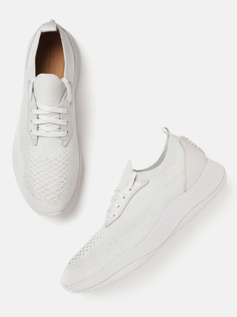 

Clarks Men Grey Woven Design Sneakers