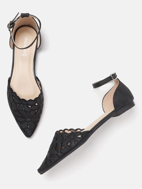 

DressBerry Women Black Floral Woven Design Flats