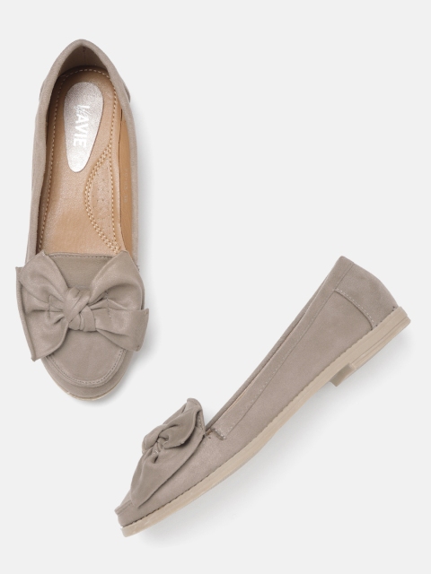 

Lavie Women Taupe Solid Bow Detail Ballerinas