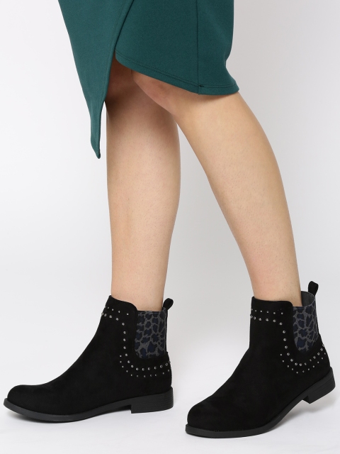 

Lavie Women Black Solid Mid-Top Chelsea Flat Boots