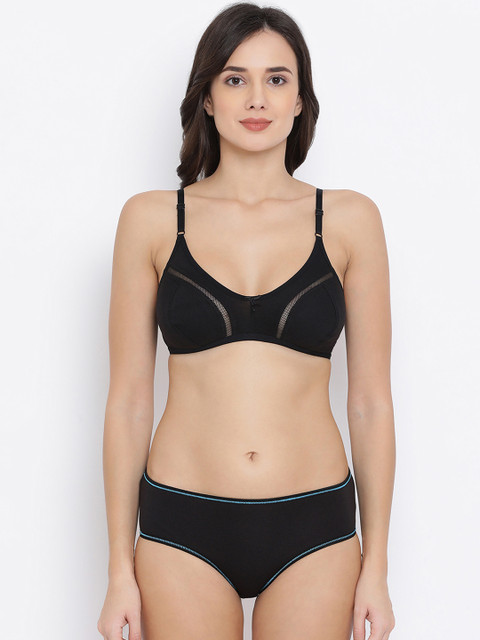 

Clovia Women Black Solid Lingerie Set COMBBP95632B