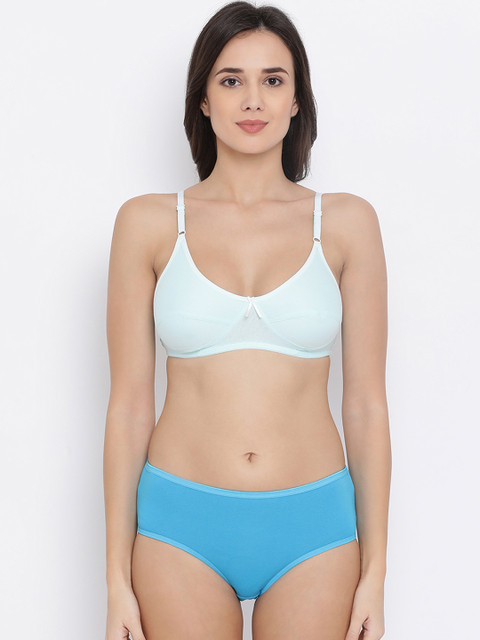 

Clovia Women Blue Solid Lingerie Set COMBBP31132B