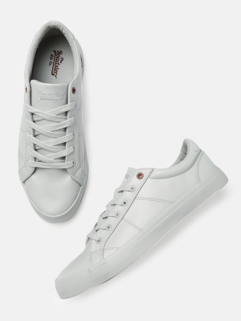 

Roadster Men Grey Solid Sneakers