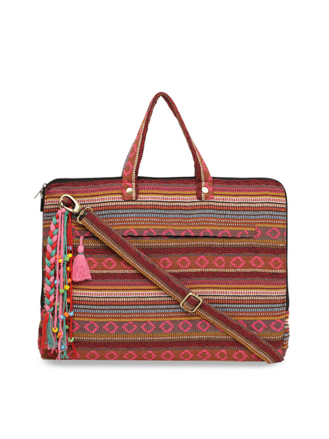 

The House of Tara Women Pink & Maroon Textured Laptop Bag