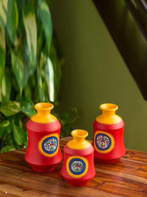 

ExclusiveLane Red & Yellow 3 Pieces Warli Hand-Painted Earthen Terracotta Vase Set