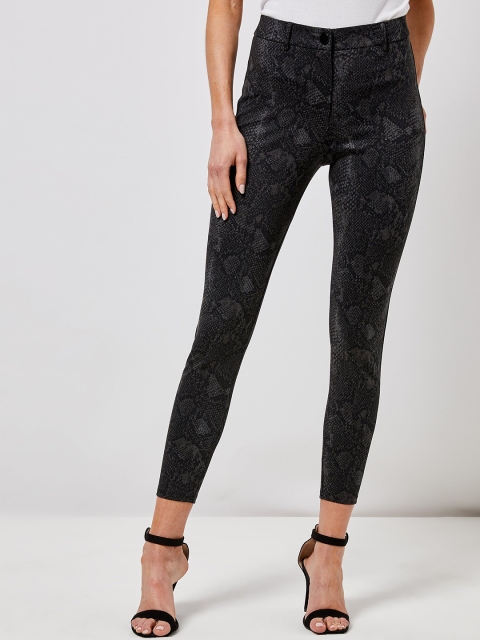 

DOROTHY PERKINS Women Black & Grey Skinny Fit Snakeskin Print Regular Trousers