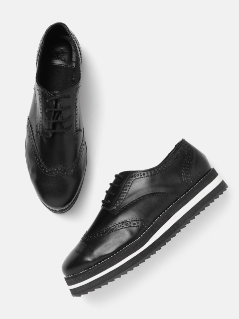 

her by invictus Women Black Flatform Brogues