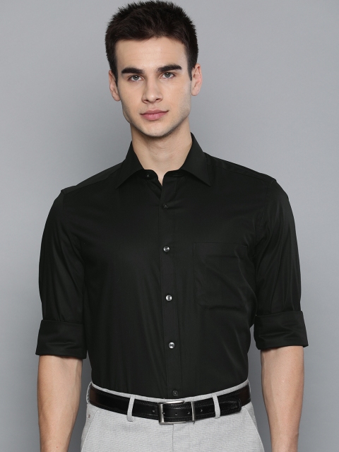 

Louis Philippe Men Black Classic Regular Fit Solid Formal Shirt