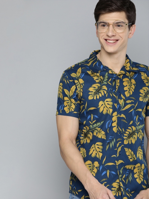 Men Blue & Mustard Yellow Slim Fit Tropical Printed Casual Shirt