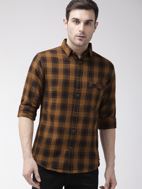 

The Indian Garage Co Men Khaki & Black Slim Fit Checked Casual Shirt