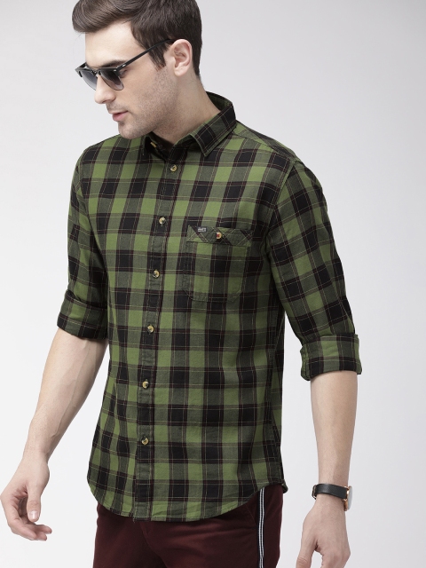 

The Indian Garage Co Men Olive Green & Black Slim Fit Checked Casual Shirt