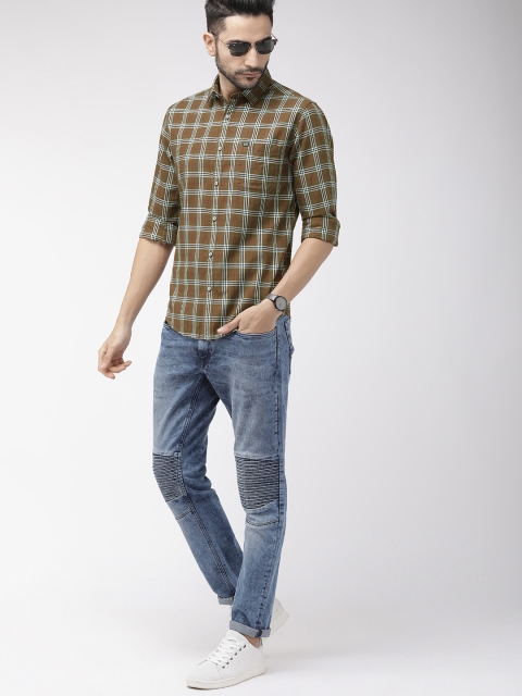 

The Indian Garage Co Men Khaki & White Slim Fit Checked Casual Shirt