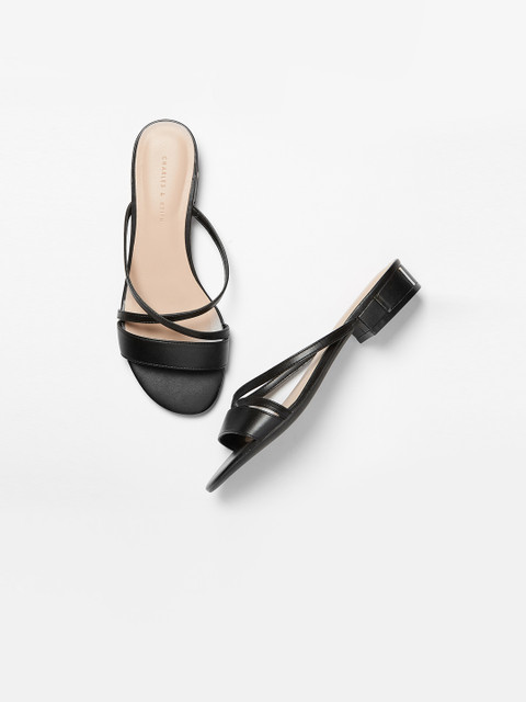 

CHARLES & KEITH Women Black Solid T-Strap Flats