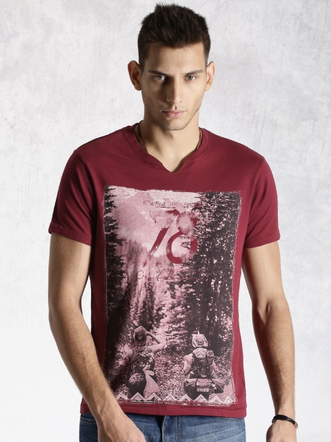 

Roadster Maroon Printed T-shirt