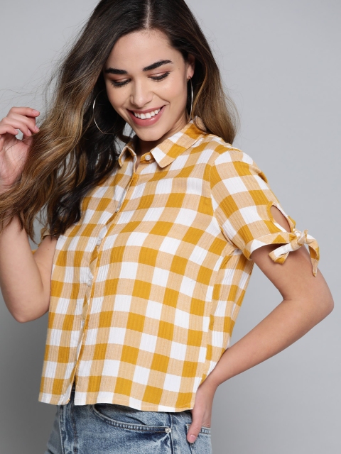 

Mast & Harbour Women White & Mustard Yellow Regular Fit Checked Casual Shirt