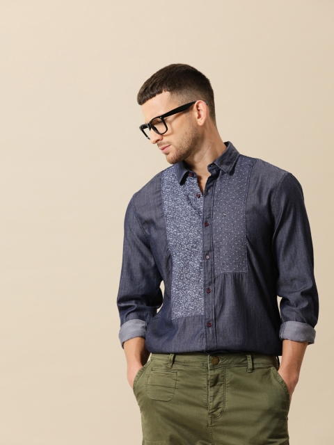 

Mr Bowerbird Men Navy Blue Tailored Fit Applique Detailed Casual Shirt