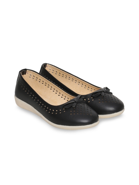 

Chipbeys Girls Black Ballerinas
