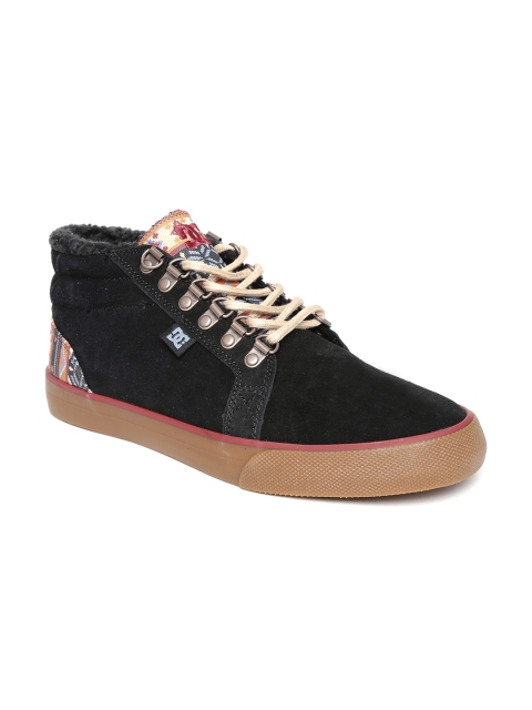 

DC Men Black Council Suede Sneakers