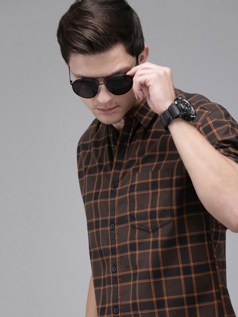 

The Roadster Lifestyle Co Men Coffee Brown & Orange Regular Fit Checked Casual Shirt