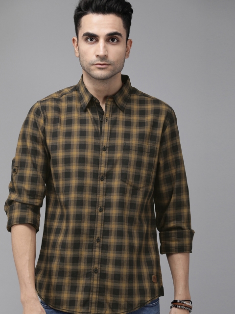 

Roadster Men Black & Khaki Regular Fit Checked Casual Shirt