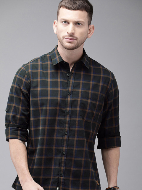 

Roadster Men Black & Brown Regular Fit Checked Casual Shirt
