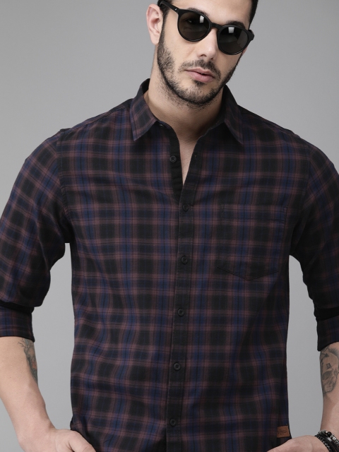 

Roadster Men Black & Burgundy Regular Fit Checked Sustainable Casual Shirt