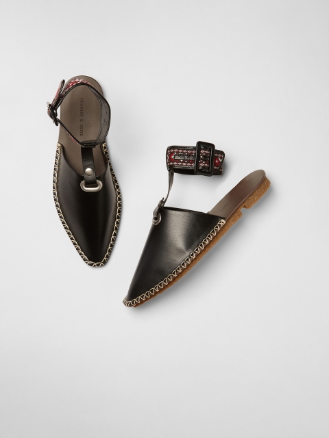 

CHARLES & KEITH Women Black Solid Mules