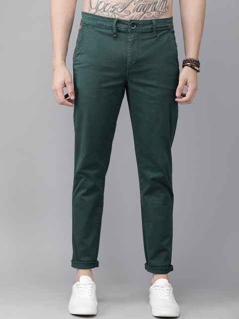 

Roadster Men Green Regular Fit Solid Chinos