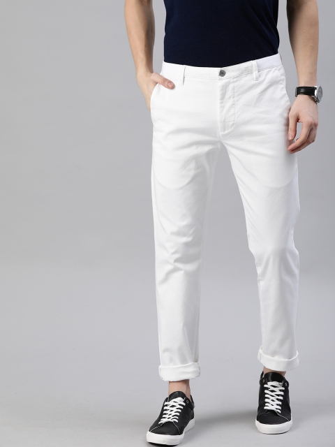 

Levis Men White 511 White Tab Slim Fit Solid Chinos